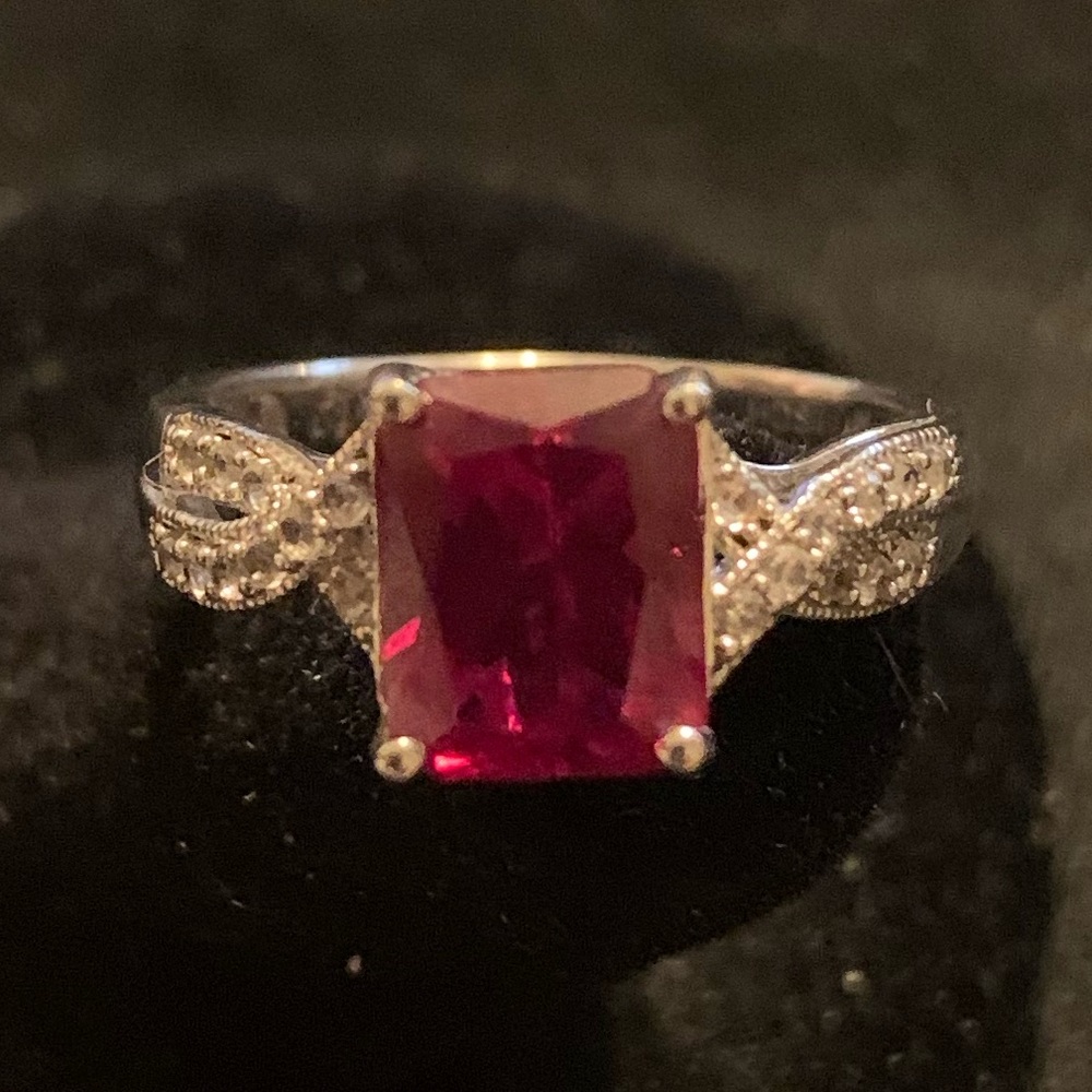 Women’s White Gold Plated Ring with Red Gemstone